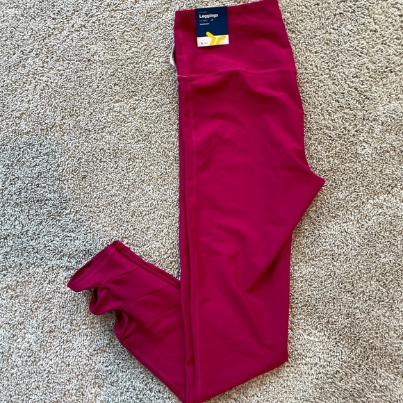 Old Navy Pants - Old Navy Power Soft 7/8 leggings with ankle cutouts workout size large Tall NWT